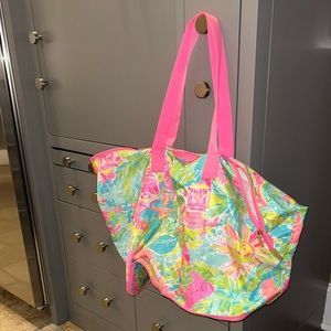 Lilly Pulitzer packable tote bag